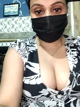Your-Shalu online show from July 18, 2026, 5:21 pm