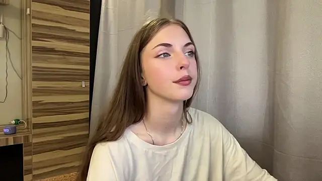 Clara kitty online show from July 20, 2026, 6:10 am
