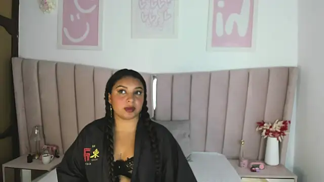 Snapshot of Missamber_hot chatting on August 1, 2026, 2:09 am Missamber hot online show from August 1, 2026, 2:09 am