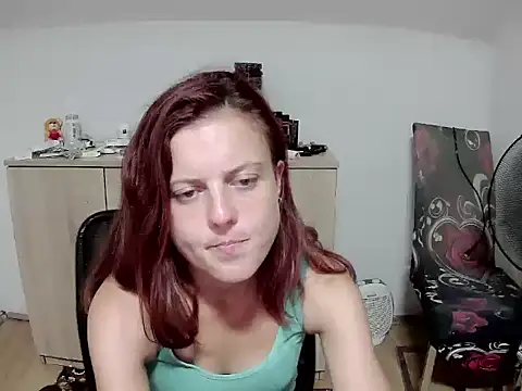 NinaLiebert online show from August 5, 2026, 7:52 pm