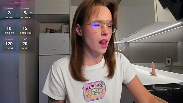 SoniaMyers online show from July 18, 2026, 8:17 pm
