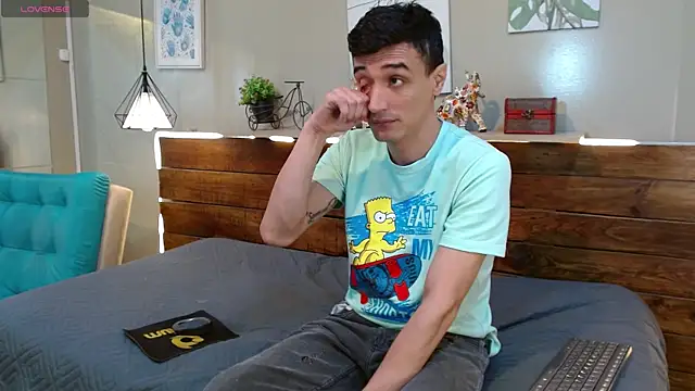FelipeFriendly online show from July 22, 2026, 12:29 pm