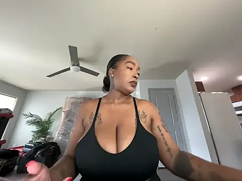 BiaLovelyBunny online show from July 28, 2026, 9:14 pm