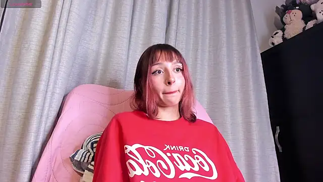 dafnne    online show from July 17, 2026, 1:36 am