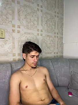 Snapshot of leandro_coper chatting on July 25, 2026, 4:53 am leandro coper online show from July 25, 2026, 4:53 am