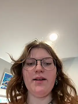 altbaddie online show from July 27, 2026, 6:04 pm