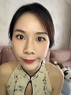 Zoe-520 online show from July 20, 2026, 11:12 am