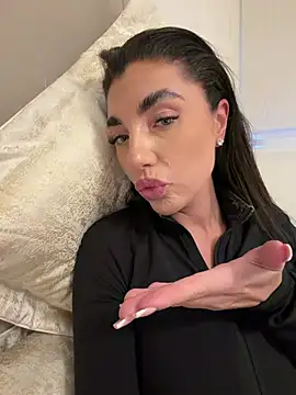 BellaTxx online show from July 22, 2026, 8:44 pm