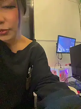 Ami L online show from July 26, 2026, 3:24 am