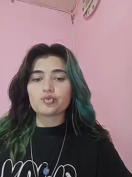 Snapshot of Belle-Eva chatting on July 23, 2026, 6:59 pm Belle-Eva online show from July 23, 2026, 6:59 pm