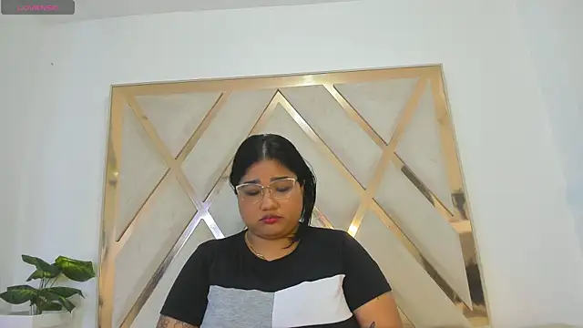 gabycutee  online show from July 28, 2026, 8:23 pm