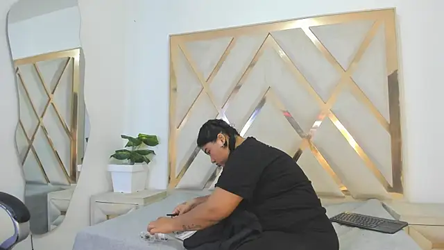 gabycutee  online show from July 24, 2026, 8:27 pm