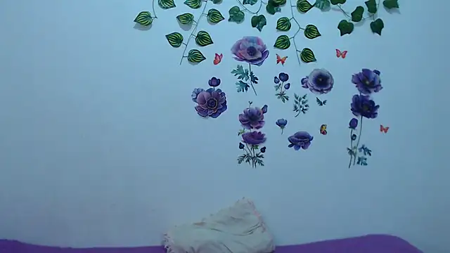 GirlAngell777 online show from August 5, 2026, 2:05 am
