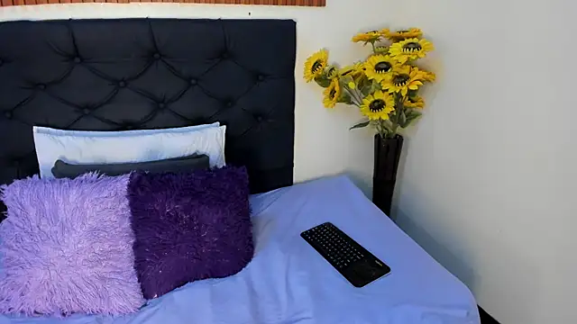 KaylieRousse online show from July 30, 2026, 3:49 am