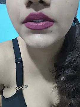 sexiest Nataliya  online show from July 25, 2026, 4:31 am