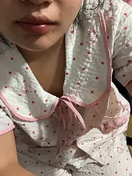 Ngoc xinh online show from July 18, 2026, 5:21 pm