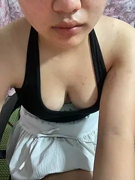 Ngoc xinh online show from July 26, 2026, 3:35 am