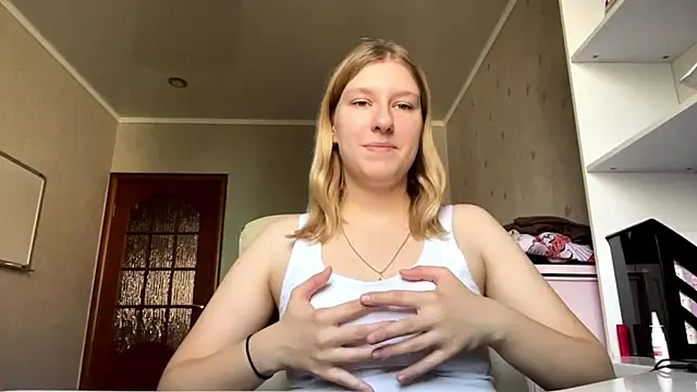 RollingSweet online show from July 21, 2026, 7:42 am