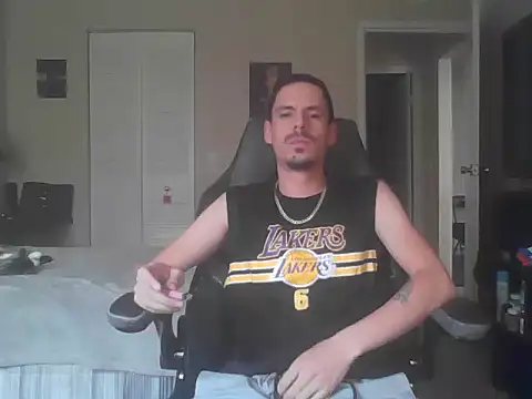 unlatinosatiro online show from July 25, 2026, 9:54 pm