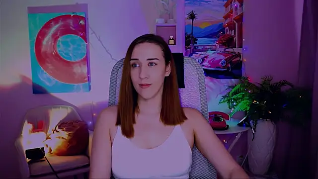 emillylopez  online show from July 18, 2026, 8:45 am