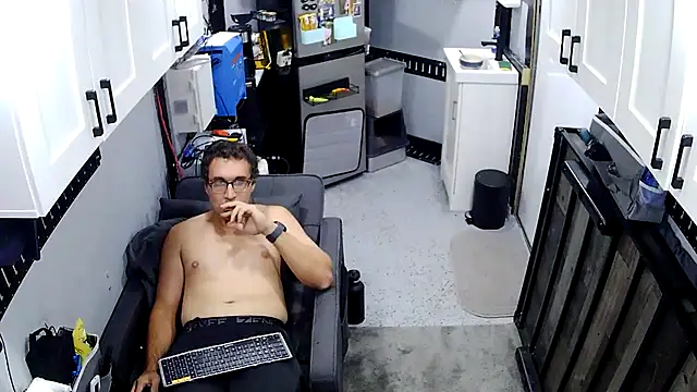 z-moon online show from July 23, 2026, 1:08 am
