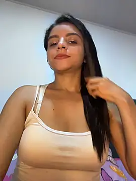 Paula-H- online show from July 24, 2026, 8:49 pm