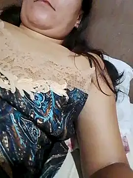 Sweetyan19 online show from July 20, 2026, 10:45 pm