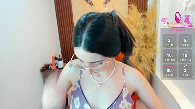 Ayla min online show from July 29, 2026, 9:47 pm
