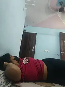 Lovebackground  online show from July 26, 2026, 2:07 am