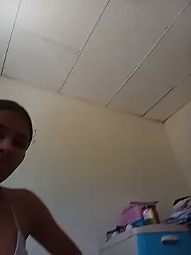 Lia Foz online show from July 29, 2026, 4:28 pm