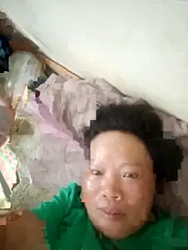 Queenie9z online show from July 21, 2026, 1:01 pm