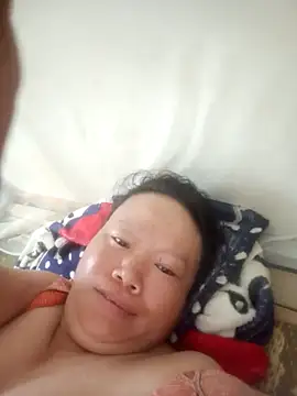Queenie9z online show from July 22, 2026, 6:54 pm