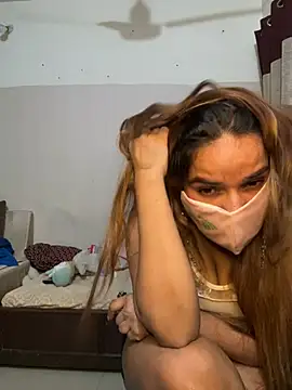 Hot Noorr online show from July 29, 2026, 7:13 pm