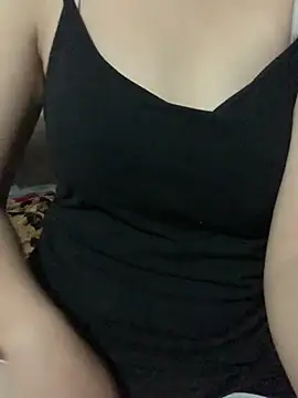 Snapshot of Miu_Miu09 chatting on July 23, 2026, 2:31 am Miu Miu09 online show from July 23, 2026, 2:31 am