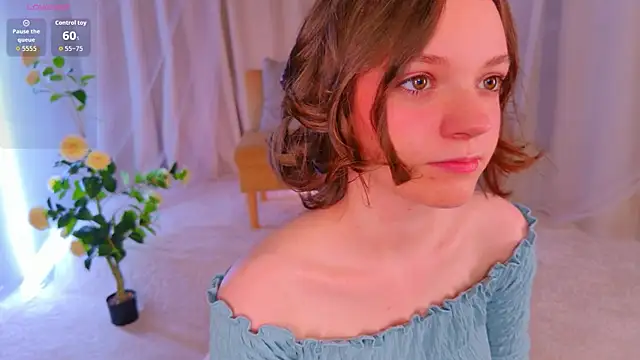 Snapshot of KiyomiRay chatting on July 24, 2026, 10:00 am KiyomiRay online show from July 24, 2026, 10:00 am