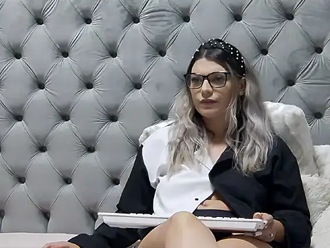 KaylaConner online show from July 25, 2026, 4:09 am