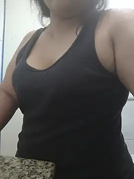 saraystraw online show from July 29, 2026, 7:51 am