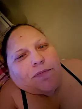 Mellegirl online show from July 23, 2026, 8:38 pm