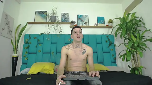 BoyMaxLatin online show from July 24, 2026, 7:10 pm