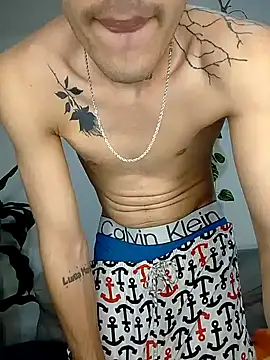 BoyMaxLatin online show from July 26, 2026, 6:42 am