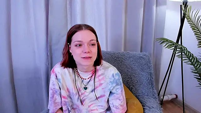 YaelHoughtling online show from July 24, 2026, 10:55 am