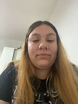 ninaa81 online show from July 27, 2026, 6:48 pm