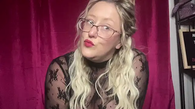 MissNaughtyBlonde online show from July 29, 2026, 12:43 am