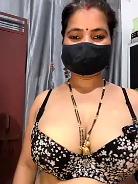 Laila fuck online show from July 27, 2026, 2:29 am