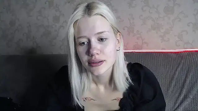 BlondyLedy online show from July 29, 2026, 1:05 am