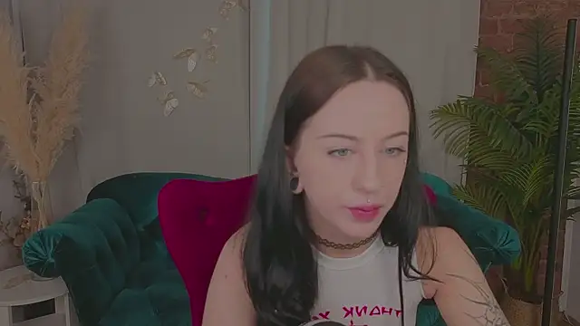 Coy Emo Princess online show from July 24, 2026, 7:26 am