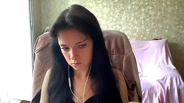 ElizaSins online show from July 27, 2026, 7:37 am