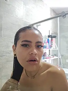 CharlooteXXX online show from July 24, 2026, 1:51 pm