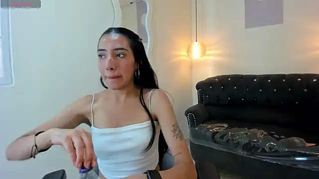 Nicole jade online show from July 25, 2026, 7:53 pm