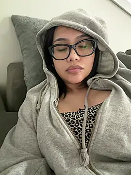 tokyosakura3 online show from July 26, 2026, 5:14 am